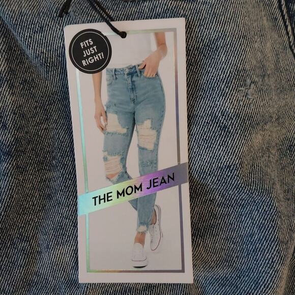 Tinseltown NWT Jeans Size 9/29 Blue Hi Rise Mom Denim Distressed Casual - Picture 4 of 13
